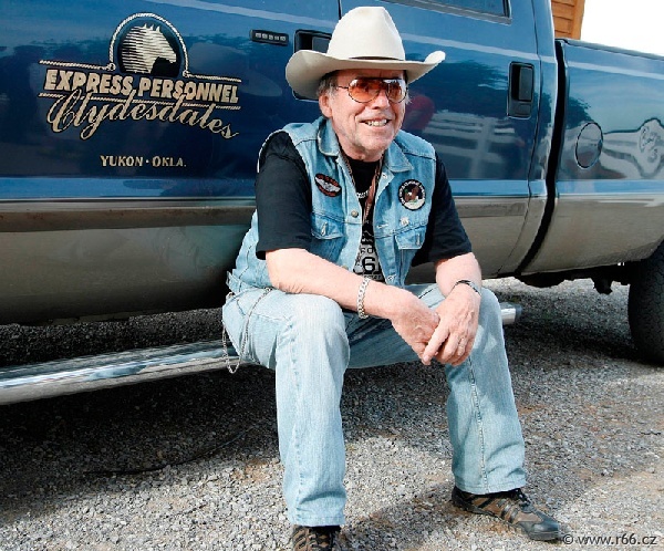 Vyhlašujeme I. letní sraz asociace u Džejára na ranči!