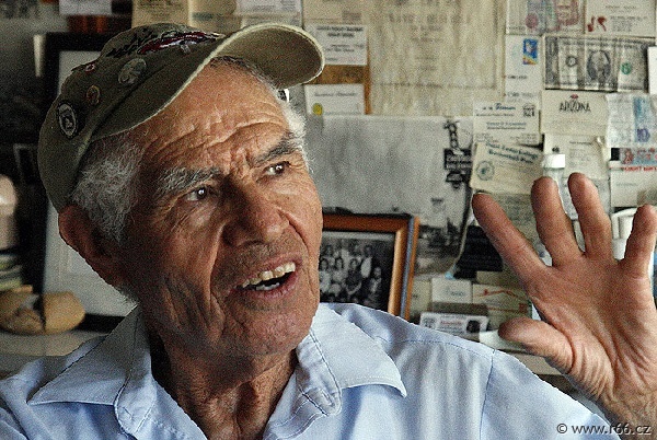 Píše nám Angel Delgadillo, slavný holič ze Seligmanu!