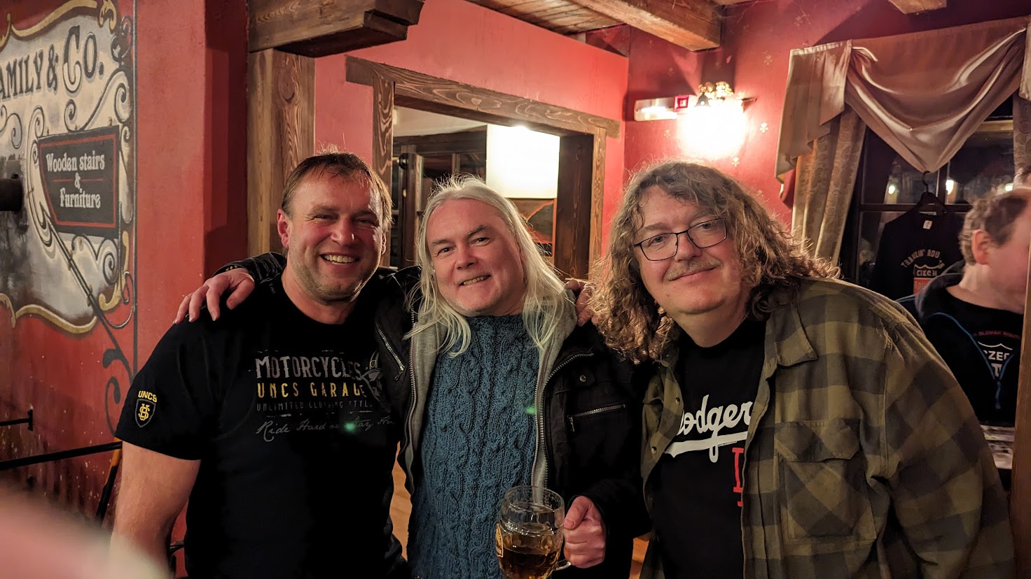 16. CELOSTÁTNÍ SRAZ ČESKÉ ASOCIACE ROUTE 66 S KONCERTEM SKUPINY DOGA!